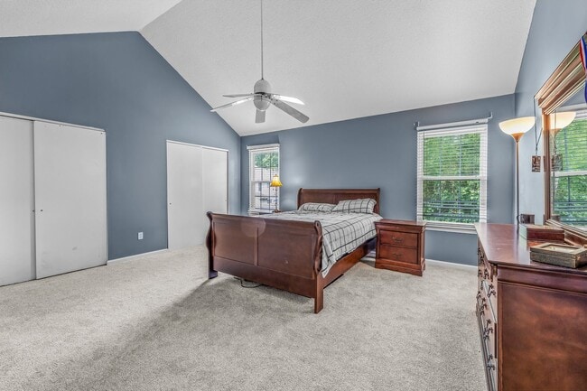 Building Photo - Modern Comfort in the Heart of Chesapeake ...