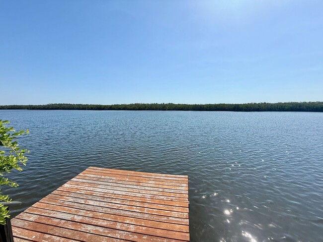 Building Photo - 2 bed 2 bath Turnkey Yearly Rental – Water...