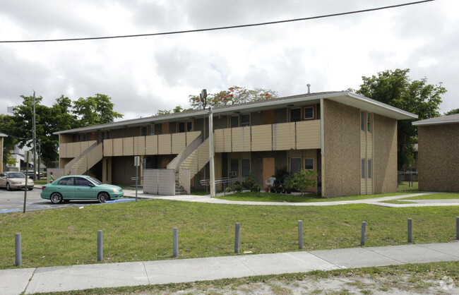 Building Photo - Annie Coleman 15