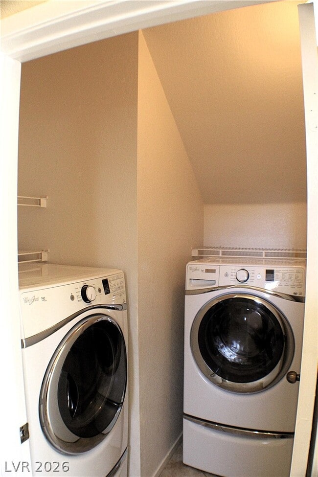 Building Photo - 251 S Green Valley Pkwy