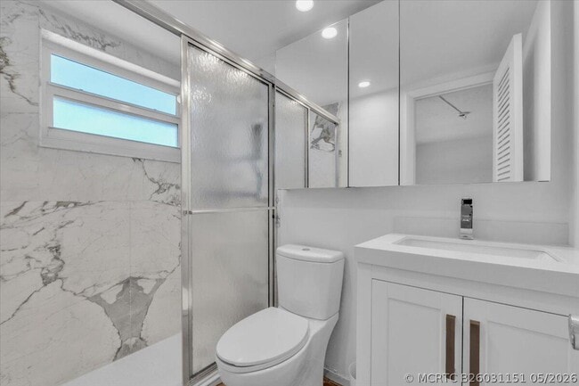 Building Photo - 6000 N Ocean Dr