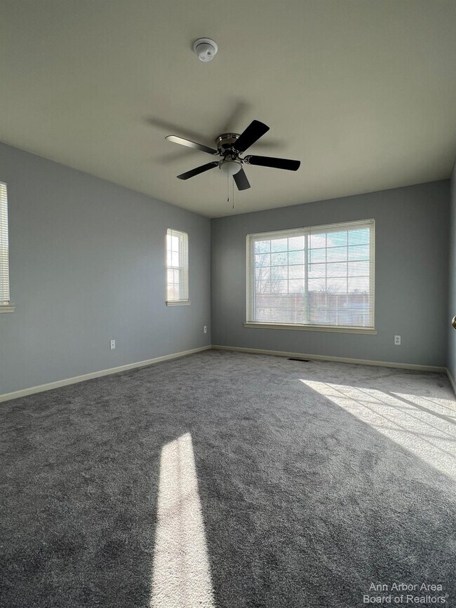 Building Photo - 3073 Cloverly Ct
