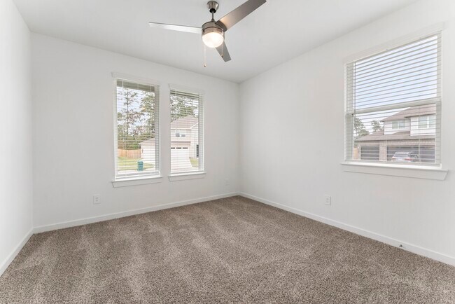 Building Photo - 13305 Big Sky Ct