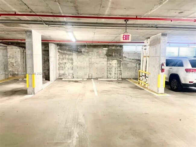 Building Photo - 3131 NE 188th St