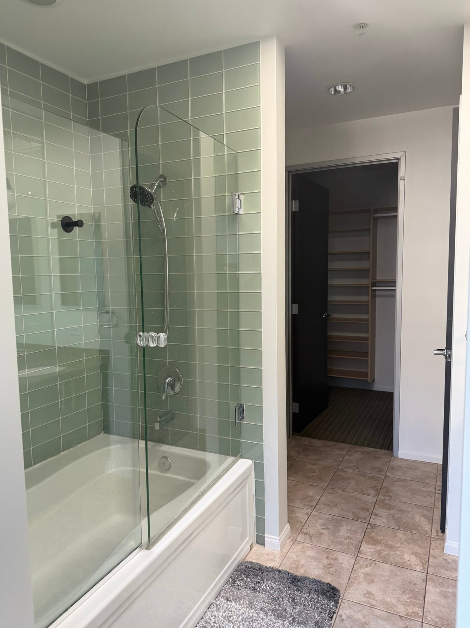 Building Photo - 1494 Union St