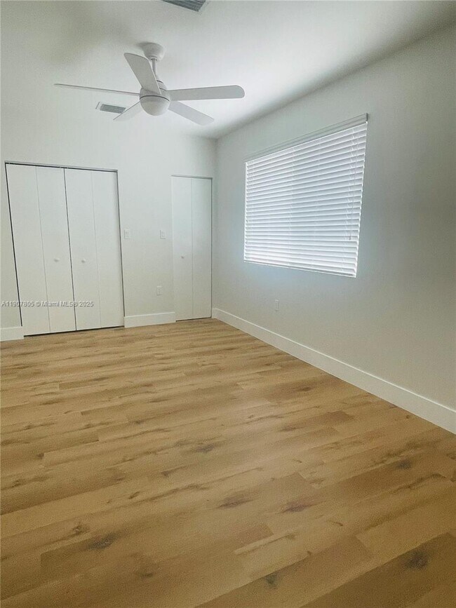 Building Photo - 1145 NW 25th St