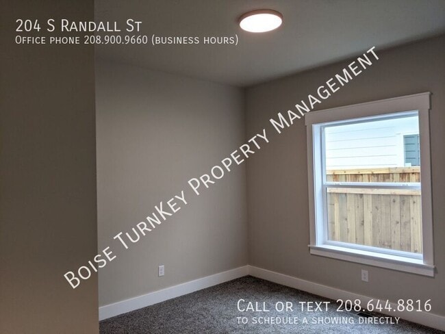 Building Photo - 204 Randall St
