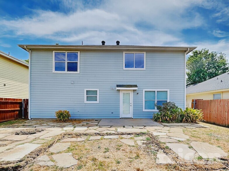 Building Photo - 1575 Wildflower Dr