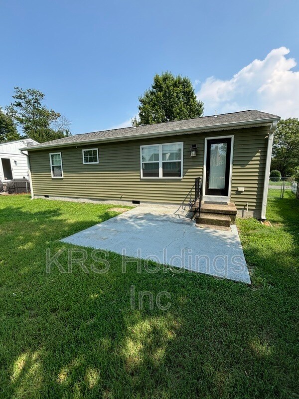Building Photo - 1406 N 32nd St