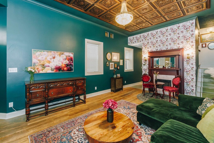 Building Photo - 1624 Walnut St