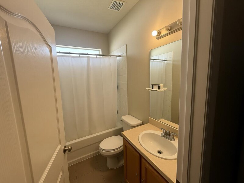 Building Photo - 1106 Fennel Green Dr