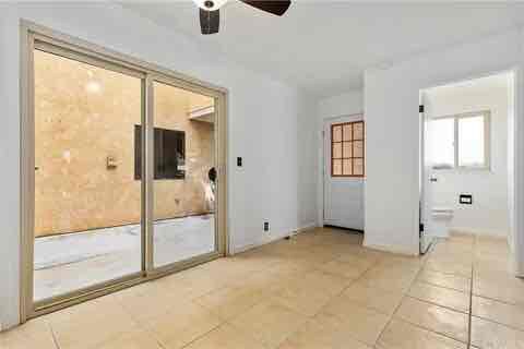 Building Photo - 146 Flag Way