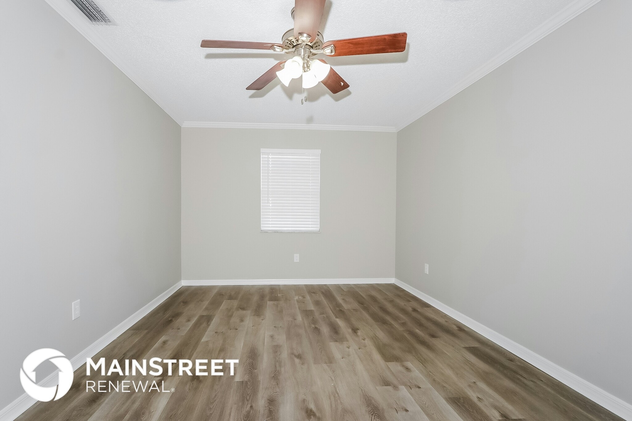 Building Photo - 5315 Hickory Dr