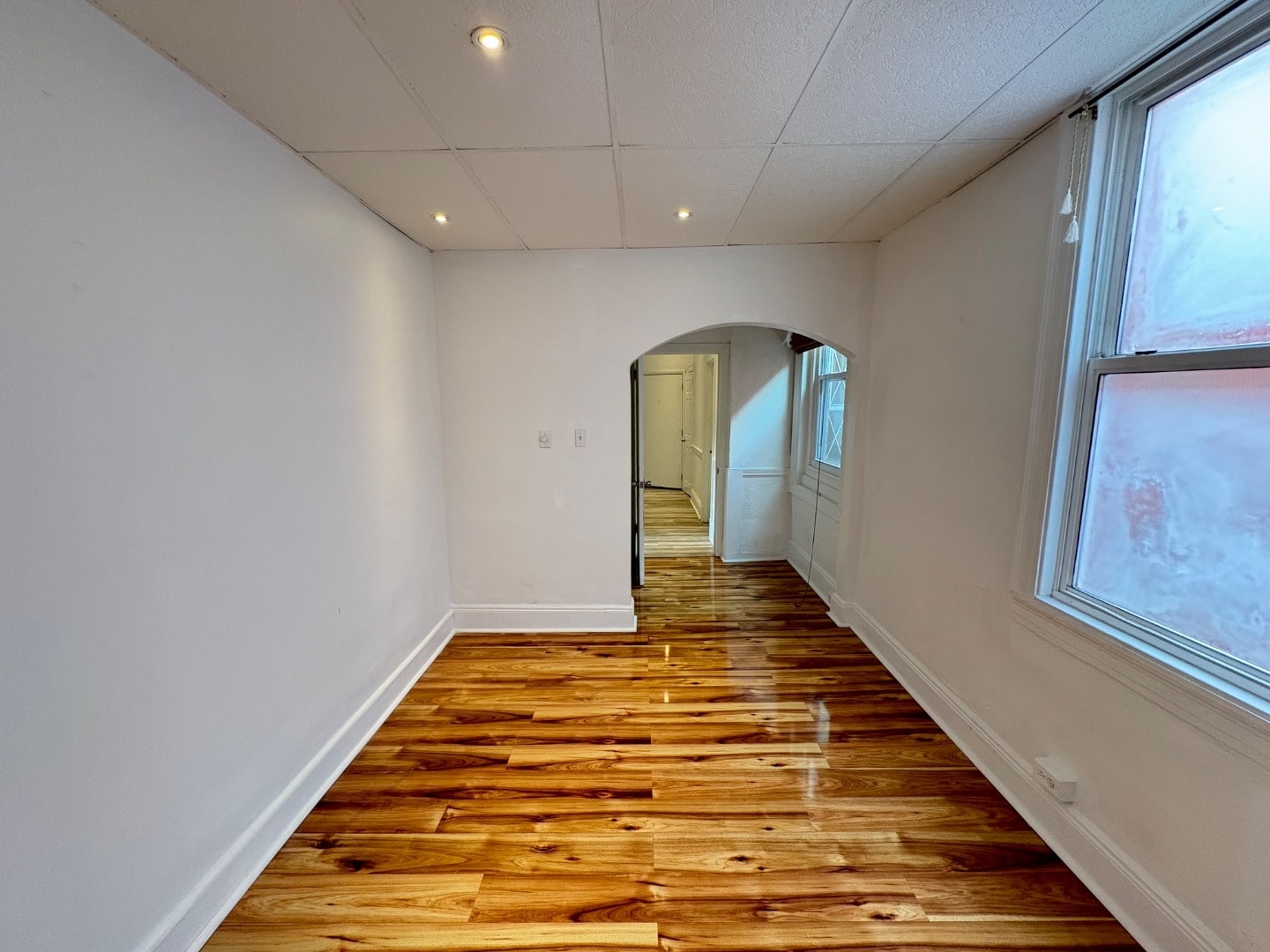 Building Photo - 5809 Hobart St