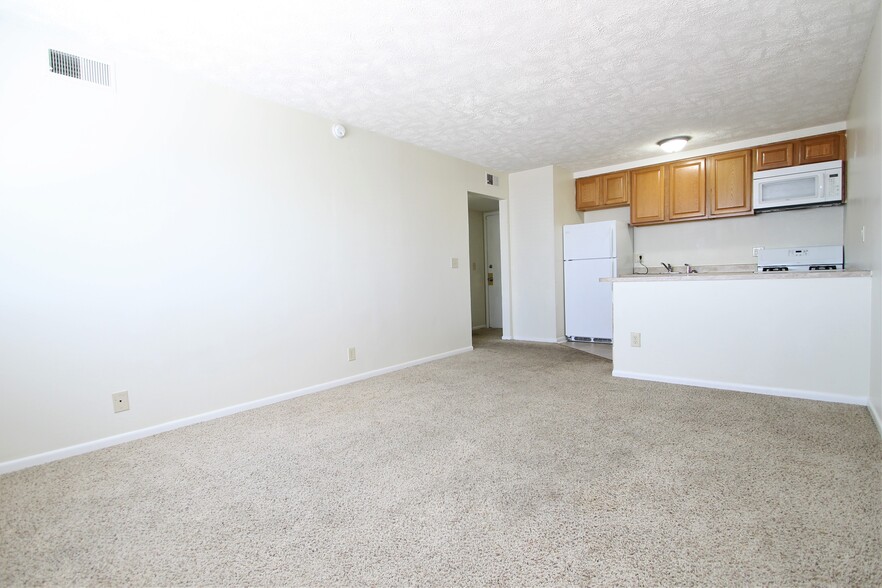 Copperstone Apartments 8240 Blondo St Omaha NE 68134 Apartment Finder