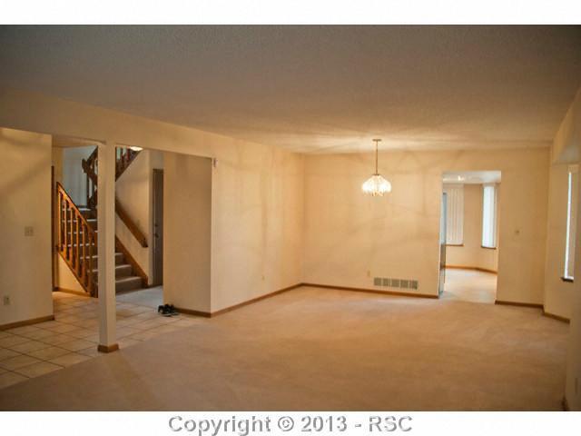 Building Photo - 7565 Hickorywood Dr