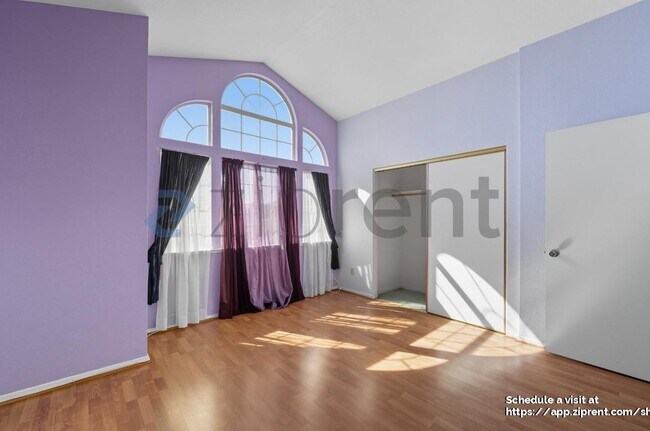 Building Photo - 14 Cider Mill Ct