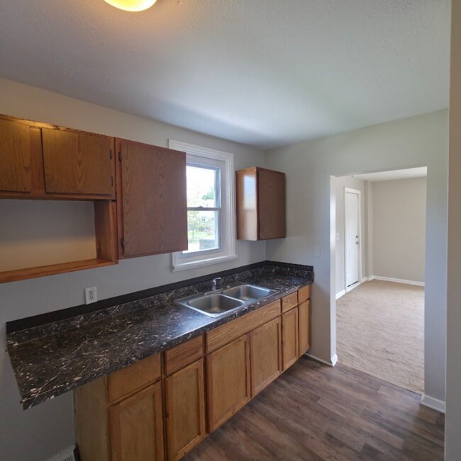 Building Photo - 4444 W 51st St