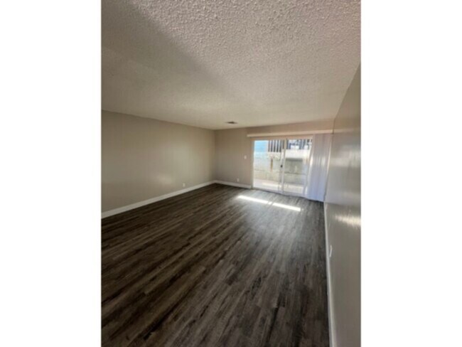 Building Photo - 3702 W Byers Pl