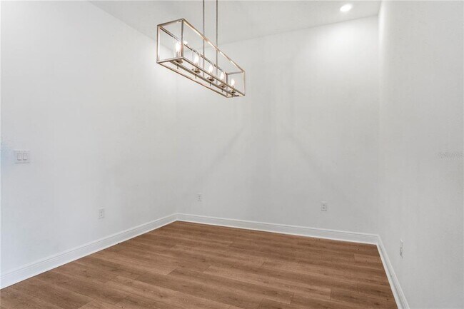 Building Photo - 16120 Volterra Point