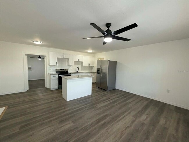 Building Photo - 4711 10th Ave S