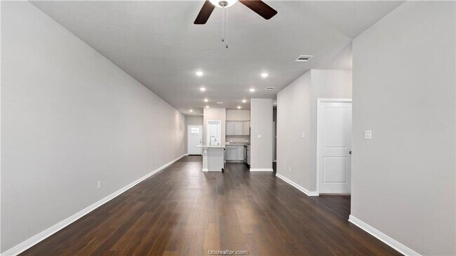 Building Photo - 3007 Stevens Dr