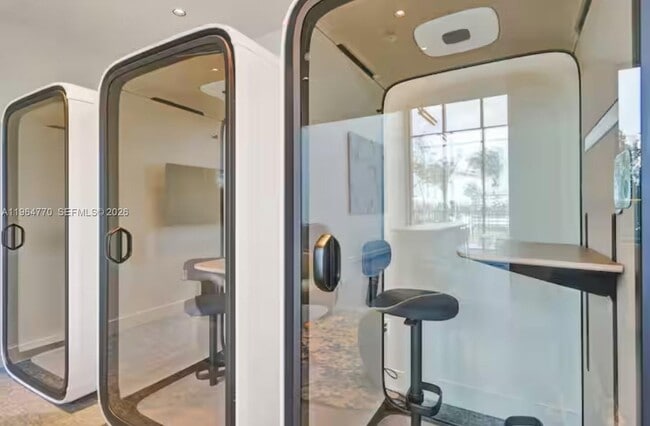 Building Photo - 580 72nd St