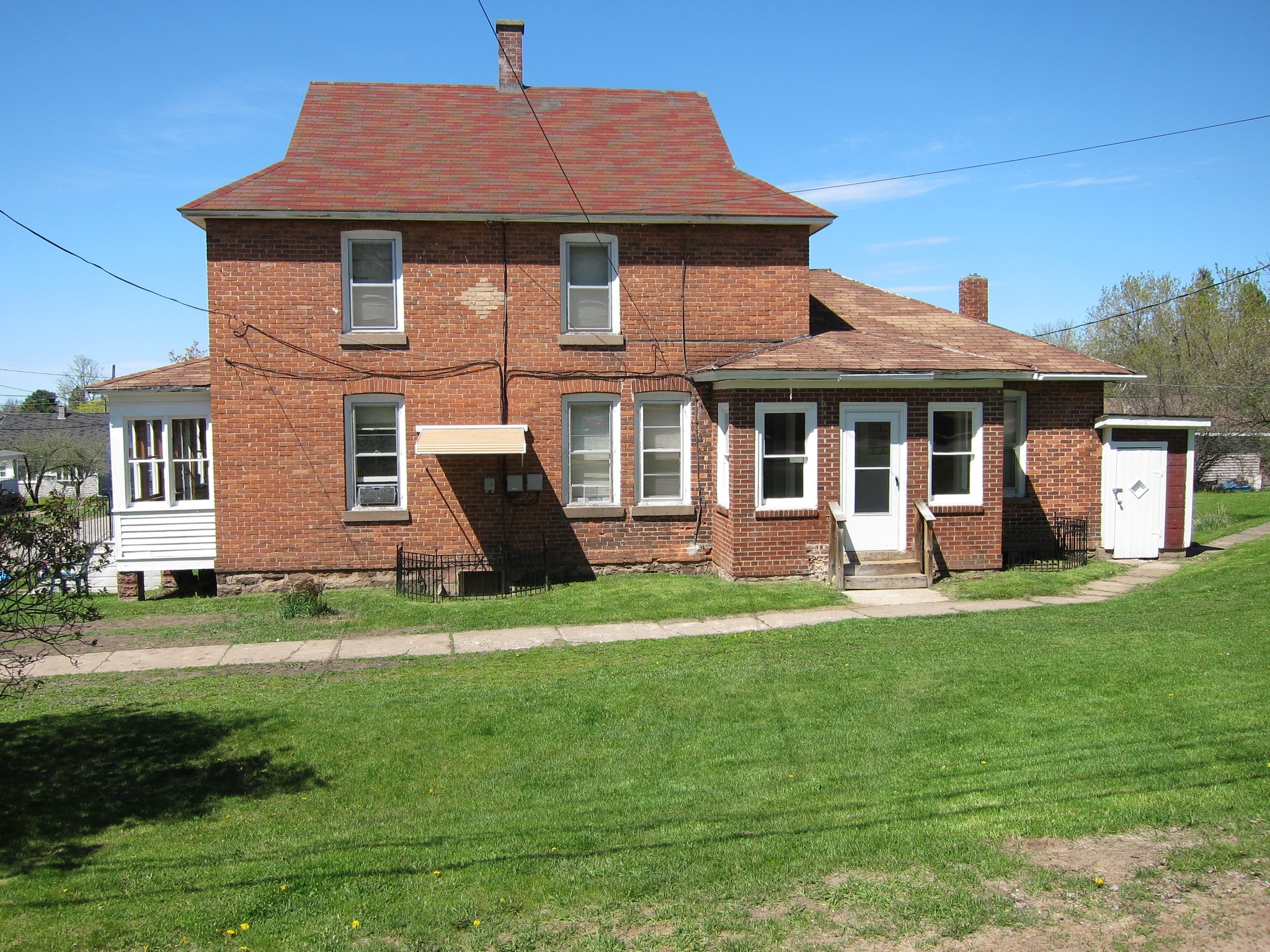 Building Photo - 501 Pewabic St