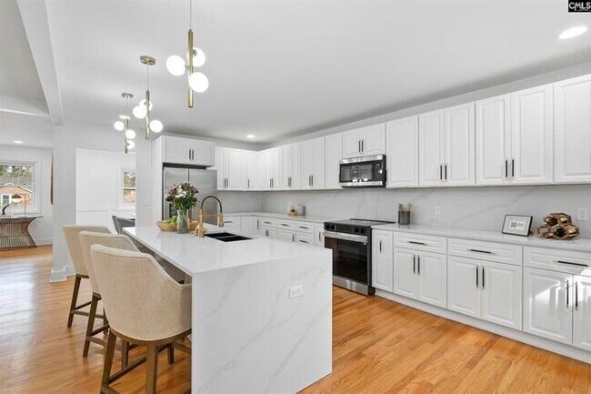 Building Photo - 4110 Timberlane Dr