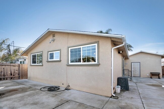 Building Photo - 663 Los Padres Blvd