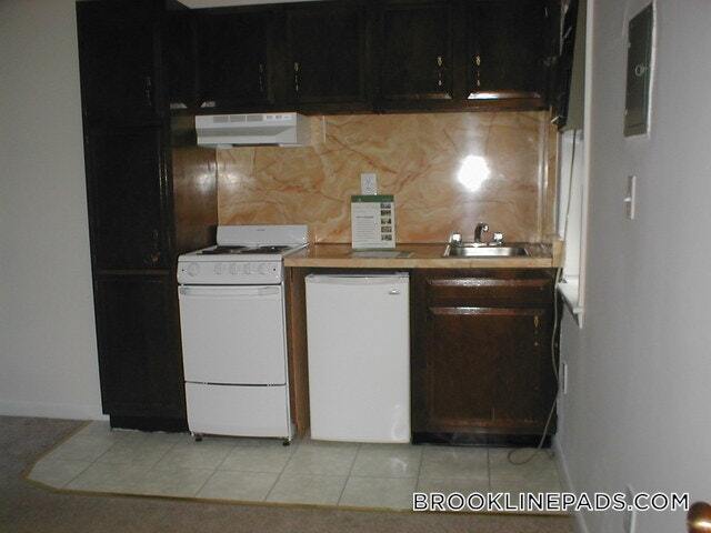 Building Photo - 1223 Beacon St