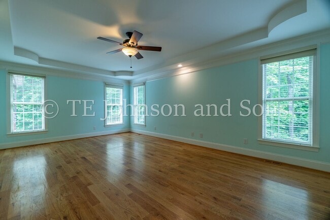 Building Photo - Luxury Living in Lewisville