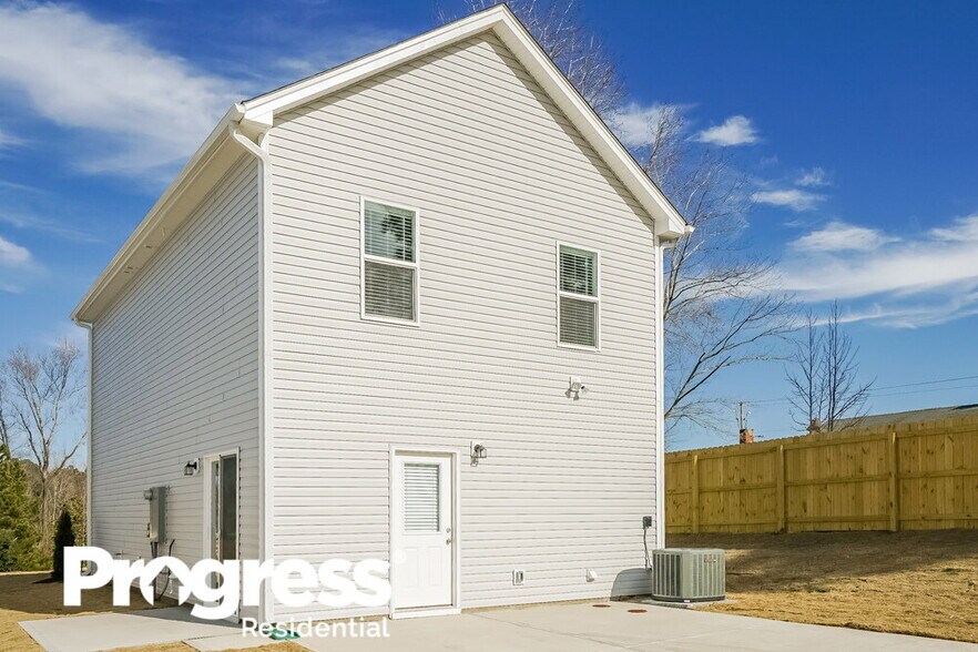 Building Photo - 154 Rosemary St