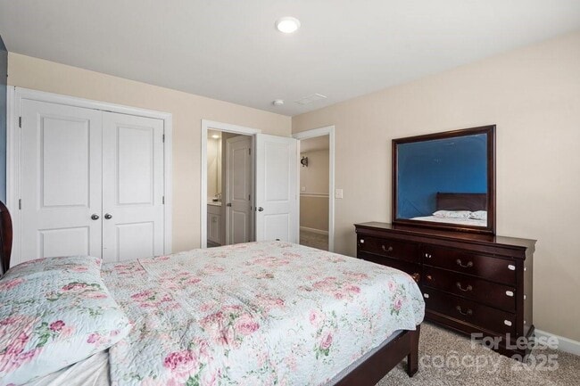 Building Photo - 613 Cedar Knoll Cir