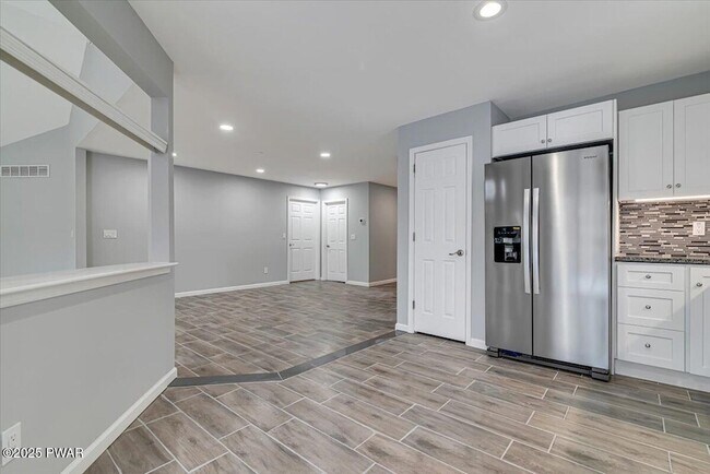 Building Photo - 502 Carrock Way