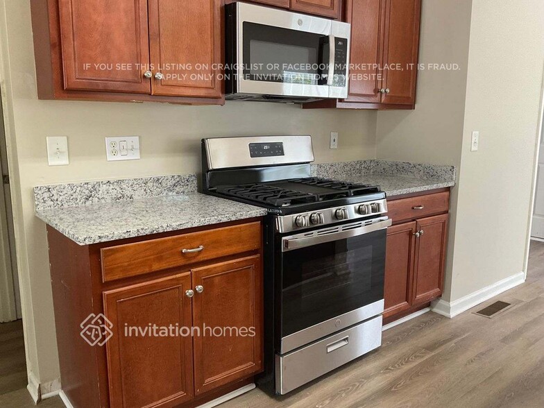 Building Photo - 1550 Brooks Pointe Ct