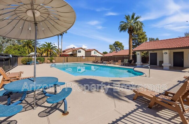 Building Photo - 2291 W Orchid Ln