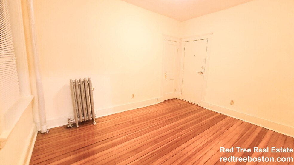 Building Photo - 51 Queensberry St