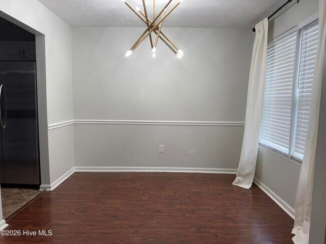 Building Photo - 3022 Pepperhill Dr