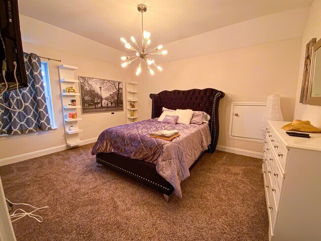 Building Photo - 456 Turning Stone