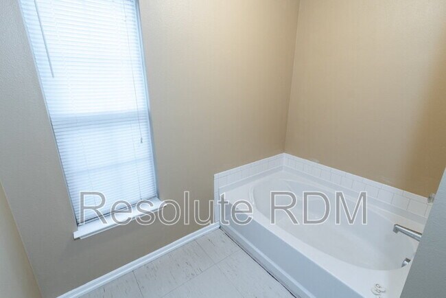 Building Photo - 10804 Timothy Ln