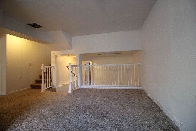 Building Photo - Great Home in West Greeley