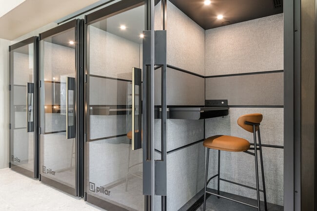 Building Photo - 5424 Old Orchard Rd