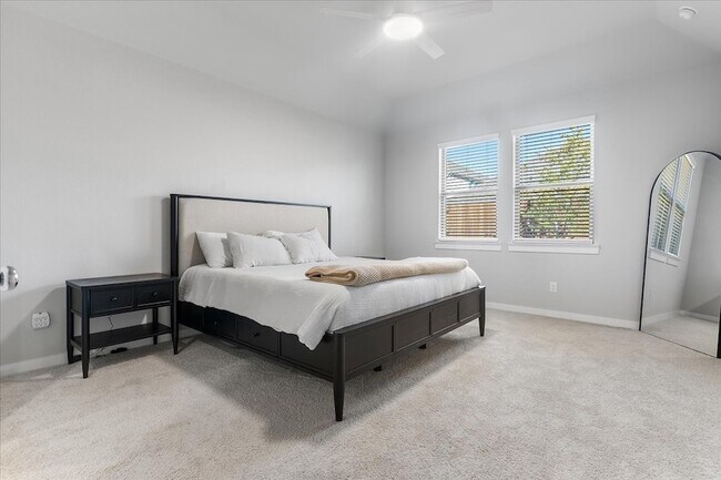 Building Photo - 608 Cottage Wood Dr