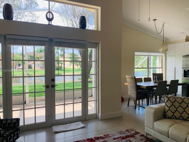 Building Photo - 16403 Sapphire Pl