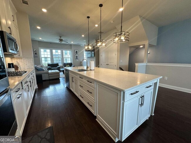 Building Photo - 1508 Slopeside Loop SE