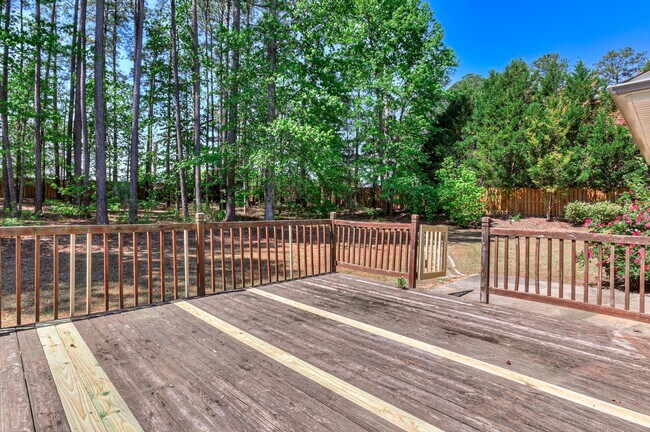 Building Photo - 1231 Pinnacle Dr