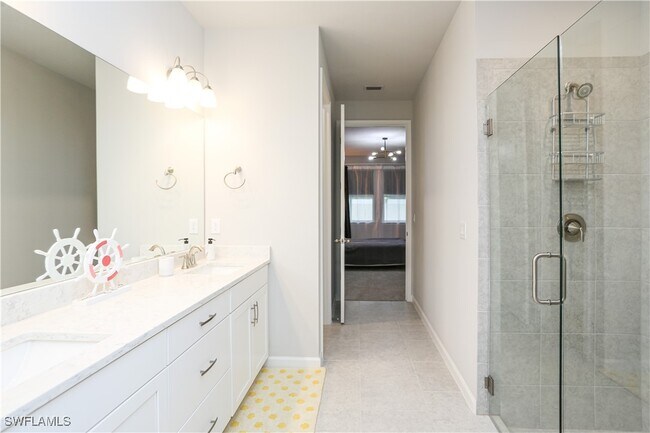 Building Photo - 4546 Arboretum Cir