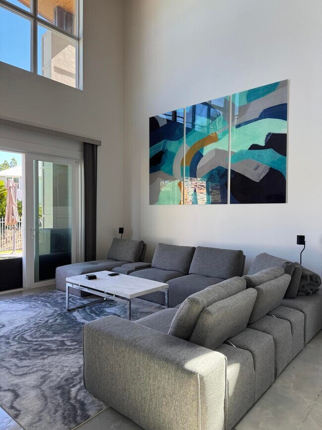 Building Photo - 59 Cypress Breeze Blvd S