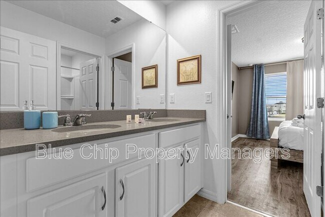 Building Photo - 8947 Amelia Downs Trail